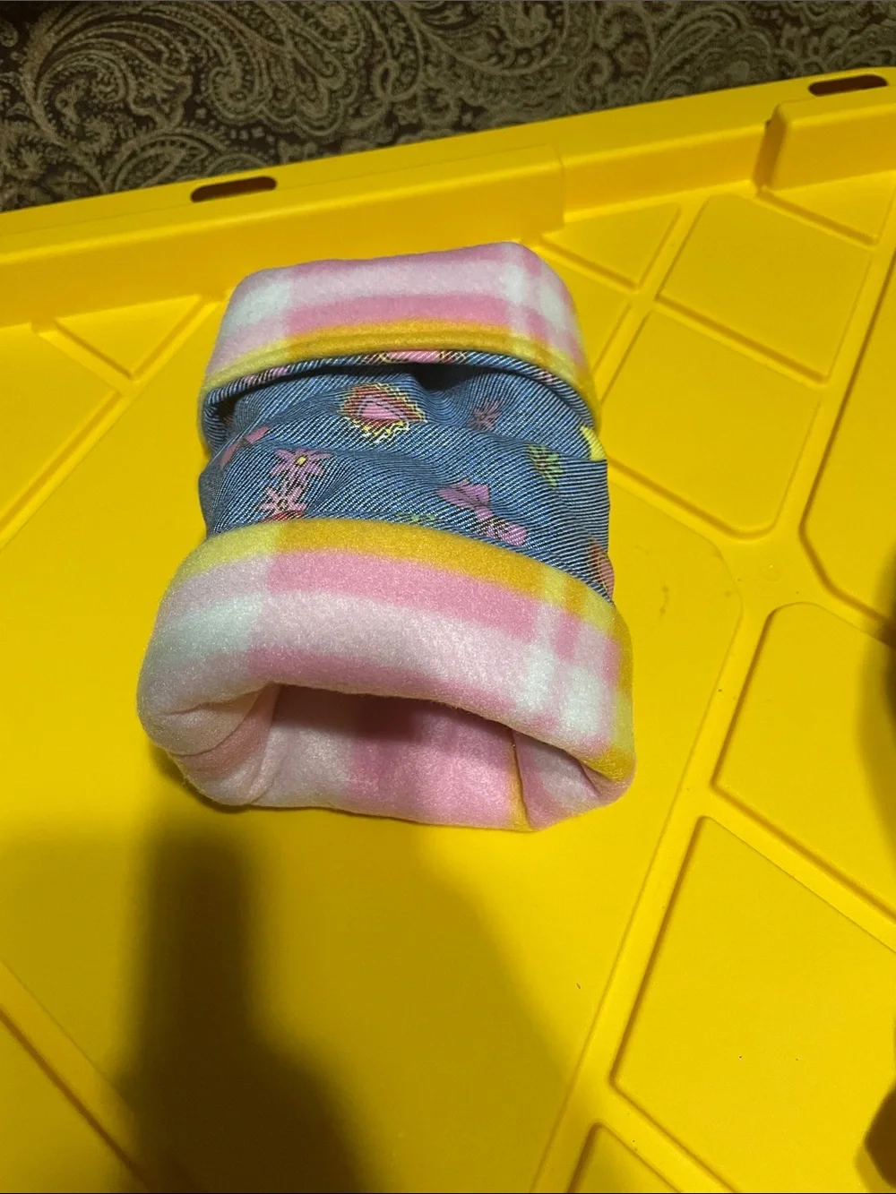 Small pet play and sleep cuddle cup